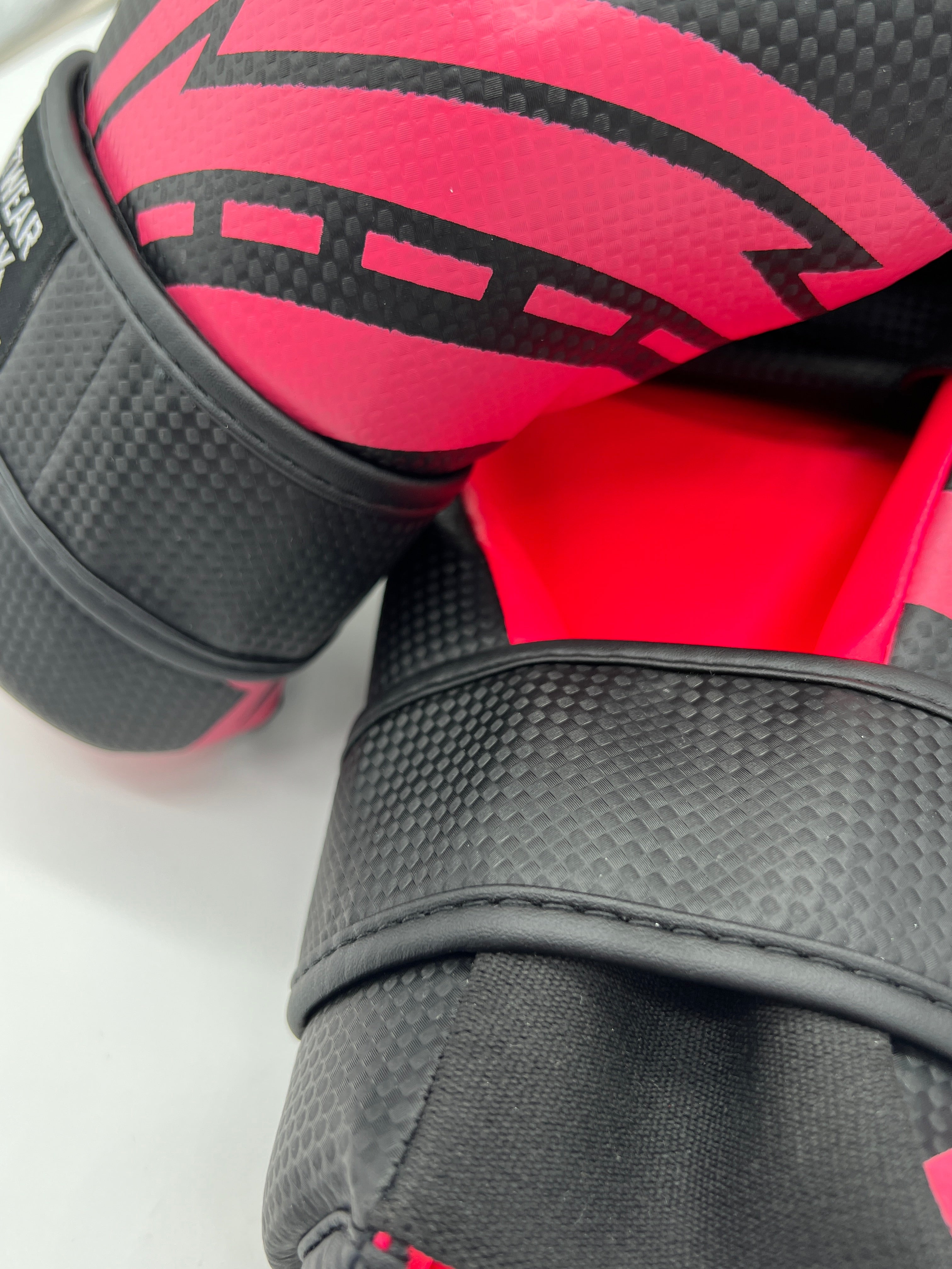 PRO-X Points Gloves - Carbon Black/Pink